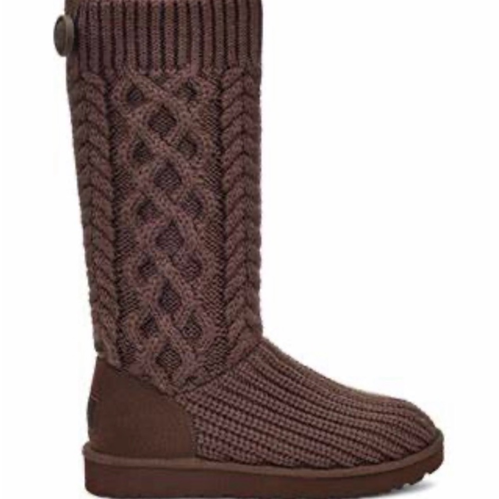 UGG Classic Cardi Cable Knit Boot Size 9 New without box 📦.